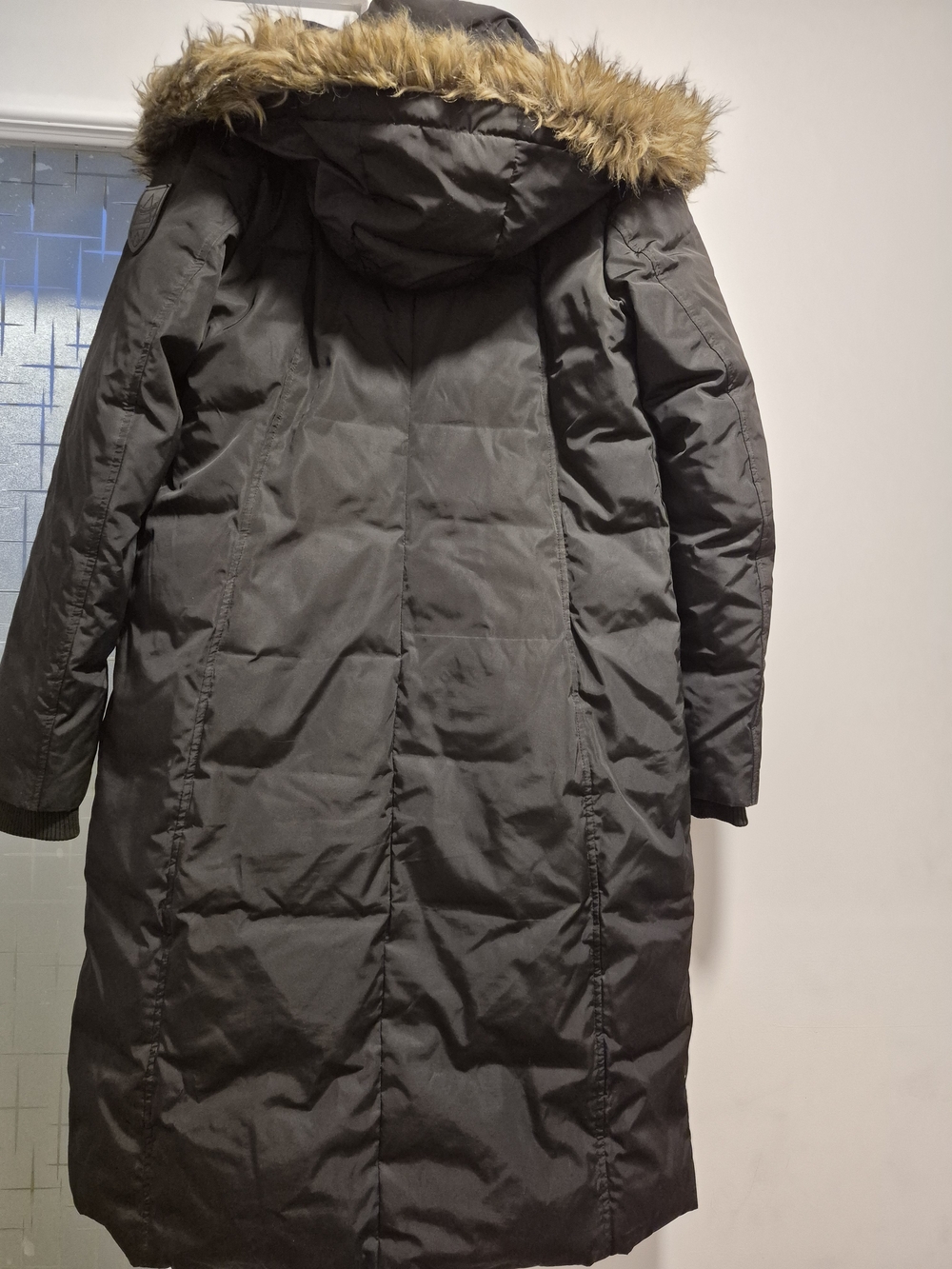 Atelier Noir By RUDSAK Black Long Puffer Coat with Faux-Fur Trim Hood - Picture 12 of 16